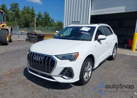 2019 Audi Q3 2.0T S Line Premium из США, поврежденный, VIN WA1DECF33K1083324